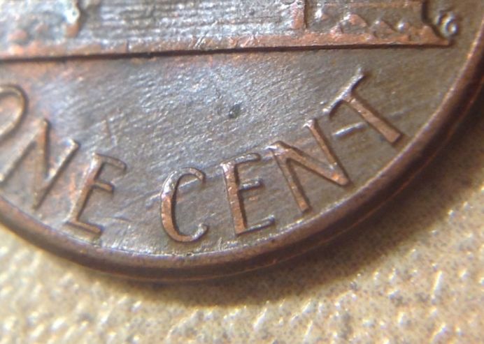 Penny-With-Die-Crack-Or-Lamination
